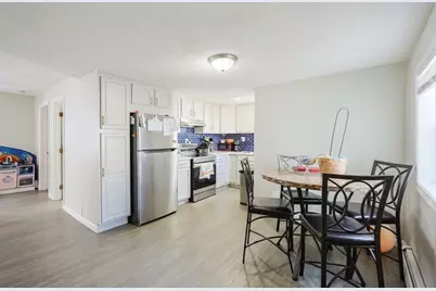 104 Oak St, Fall River, MA 02720 - Photo 3