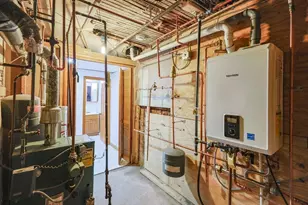 104 Oak St, Fall River, MA 02720 - Photo 31