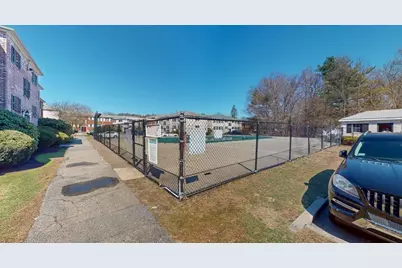 137 Lake Shore Rd #4, Boston, MA 02135 - Photo 3