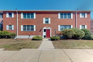 137 Lake Shore Rd, Boston, MA 02135 - Photo 17