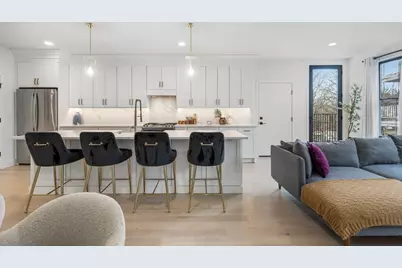 839 Saratoga St #3, Boston, MA 02128 - Photo 5
