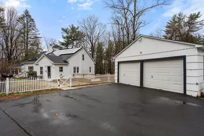 61 E Brimfield Rd, Holland, MA 01521 - Photo 3