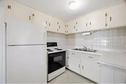 77 Clapp St, Abington, MA 02351 - Photo 9