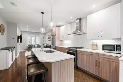 772 E 6th St #1, Boston, MA 02127 - Photo 9