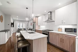 772 E 6th St, Boston, MA 02127 - Photo 9