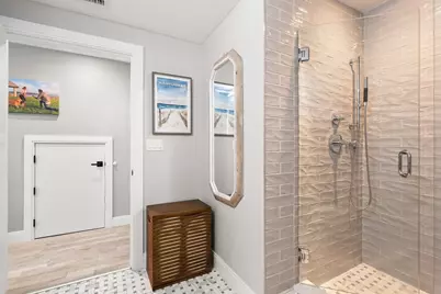 772 E 6th St #1, Boston, MA 02127 - Photo 21