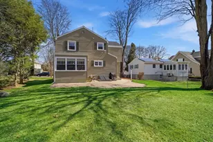 85 Newbury St, Lowell, MA 01851 - Photo 11