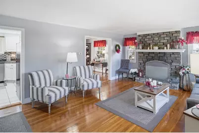 85 Newbury St, Lowell, MA 01851 - Photo 13