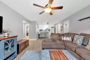 29 Arlington Rd, Woburn, MA 01801 - Photo 5