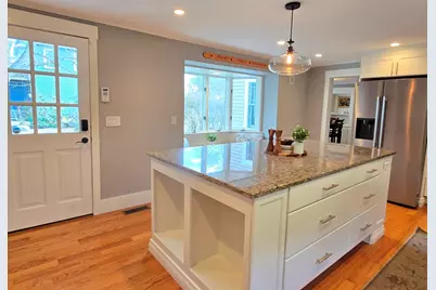 15 Pleasant St, Hopkinton, MA 01748 - Photo 15