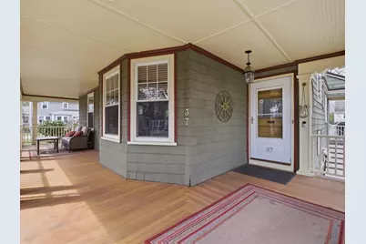 37 Pomfret St, Boston, MA 02132 - Photo 5