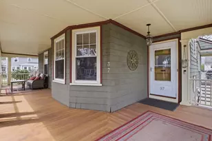 37 Pomfret St, Boston, MA 02132 - Photo 5