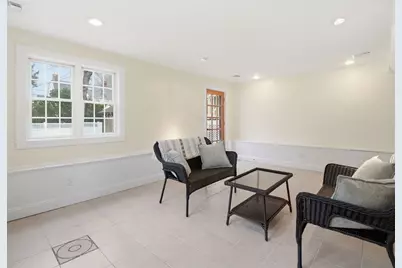 37 Pomfret St, Boston, MA 02132 - Photo 39