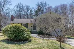 60 Sheffield Ln, Northampton, MA 01062 - Photo 3