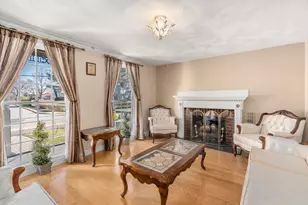 113 Temple Rd, Waltham, MA 02452 - Photo 5