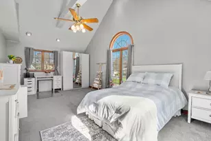113 Temple Rd, Waltham, MA 02452 - Photo 27