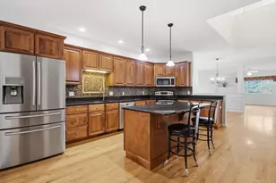 7 Tideswell Ln, Worcester, MA 01609 - Photo 5