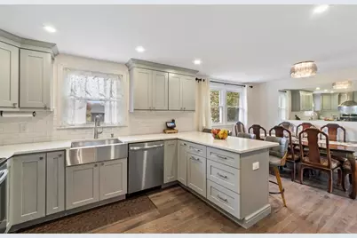 17 Horseshoe Rd, Dracut, MA 01826 - Photo 11