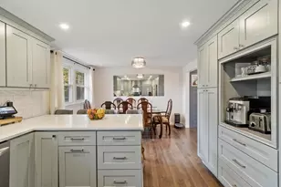 17 Horseshoe Rd, Dracut, MA 01826 - Photo 9