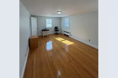 632 West Roxbury Pkwy, Boston, MA 02132 - Photo 9