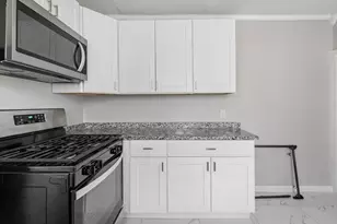 28 Borden St, New Bedford, MA 02740 - Photo 11