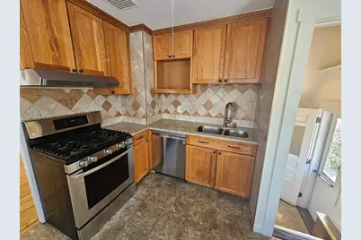 47 Kendall St, Framingham, MA 01702 - Photo 11