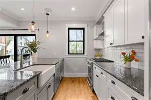 34 Purchase St, Newburyport, MA 01950 - Photo 17