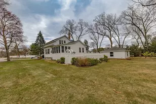 12 Woodlawn Ave, Chelmsford, MA 01824 - Photo 3