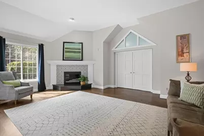 365 Green St, Northborough, MA 01532 - Photo 11