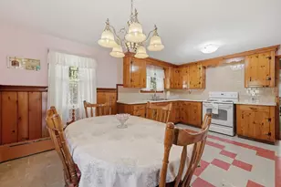 610 Grafton St, Shrewsbury, MA 01545 - Photo 9