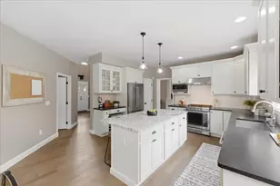 24 Winthrop Dr, Franklin, MA 02038 - Photo 13