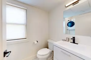 353 E 8th St, Boston, MA 02127 - Photo 19