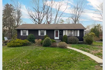 172 Brook St, Somerset, MA 02726 - Photo 1