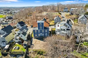 23 Mt Vernon St, Gloucester, MA 01930 - Photo 3