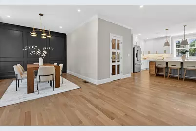 16 Evelyn St, Burlington, MA 01803 - Photo 5