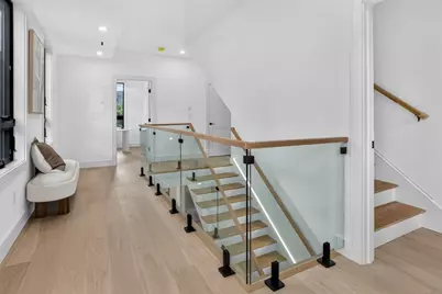 24 Newell St, Cambridge, MA 02140 - Photo 13