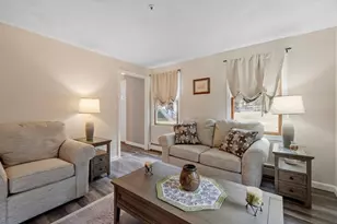 7 Avon St, Wilmington, MA 01887 - Photo 13