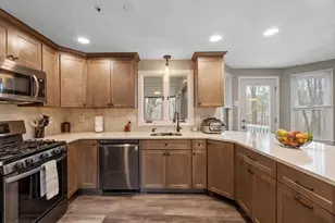 7 Avon St, Wilmington, MA 01887 - Photo 5