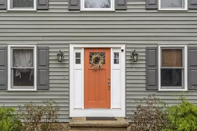 7 Avon St, Wilmington, MA 01887 - Photo 3