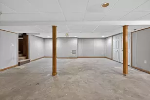 7 Liberty St, Framingham, MA 01702 - Photo 25