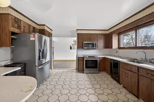 7 Liberty St, Framingham, MA 01702 - Photo 11