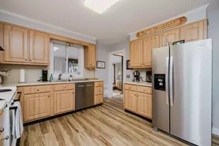 554 Madison St, Fall River, MA 02720 - Photo 7
