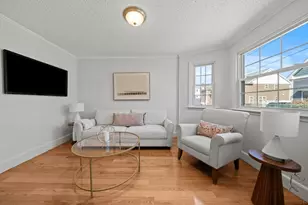 85 Kinsman St, Lowell, MA 01852 - Photo 5