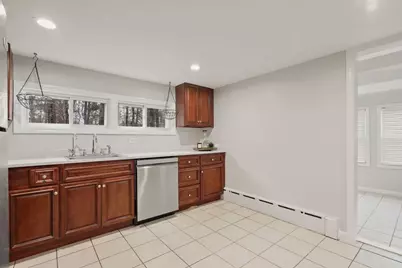 4 James Ave, Freetown, MA 02717 - Photo 9