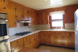 22 Lewis St, Canton, MA 02021 - Photo 5