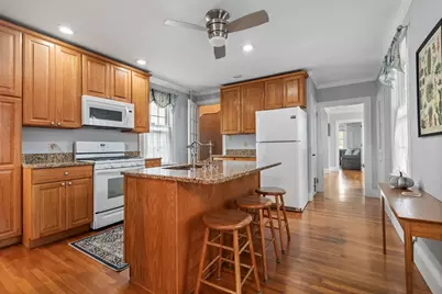 26 Maple St, Taunton, MA 02780 - Photo 9