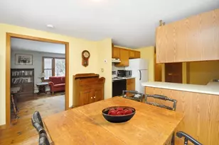 41 Liberty St, Acton, MA 01720 - Photo 9