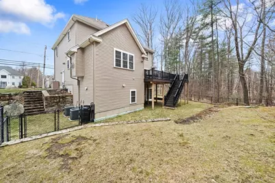 697 Salisbury, Worcester, MA 01609 - Photo 29
