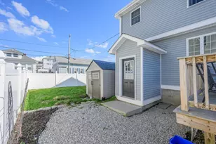 138 Sprague St, Fall River, MA 02724 - Photo 27