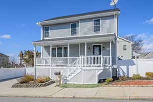 138 Sprague St, Fall River, MA 02724 - Photo 3